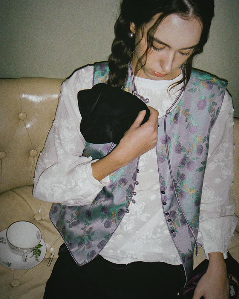 Drape Scrunchie - Black, oversized scrunchie — AREUMIEUR, look 4