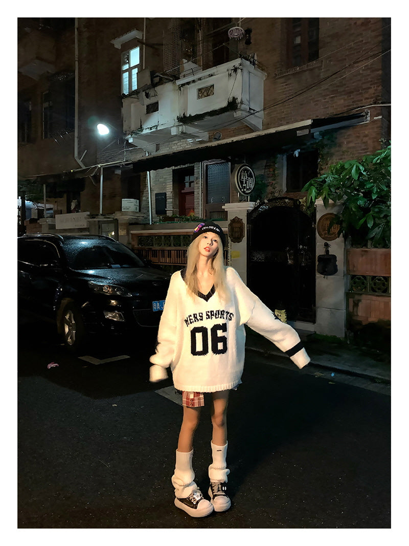 Number Six V-Neck Sweater - White