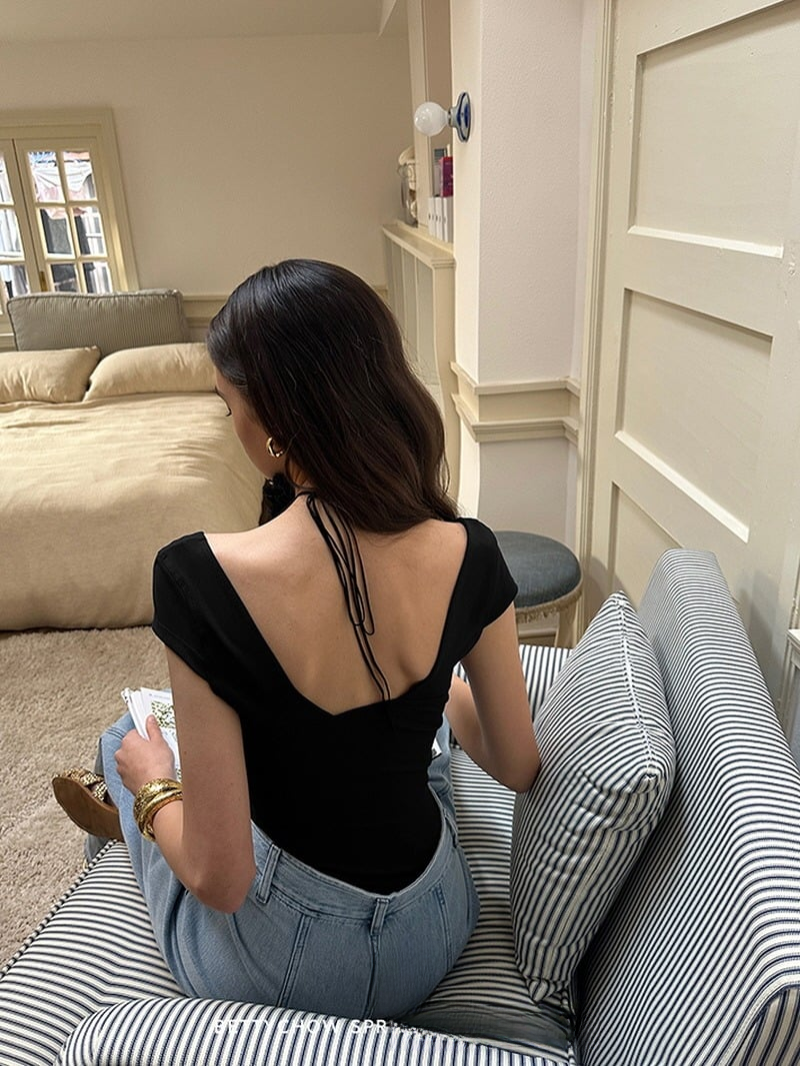 Deep V Slim Stretch Tee - Black