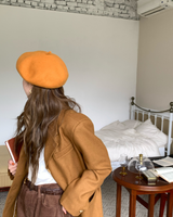 Painter Wool Beret in Pumpkin, classic wool beret — AREUMIEUR, look 5