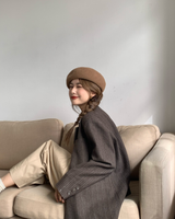 Painter Wool Beret in Warm Camel, classic wool beret — AREUMIEUR, look 7