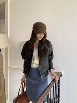 Pleated Newsboy Cap in Coffee Brown — AREUMIEUR, look 2